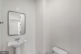 1 Picasso Square, Ashburn, VA 20148 - Photo 13