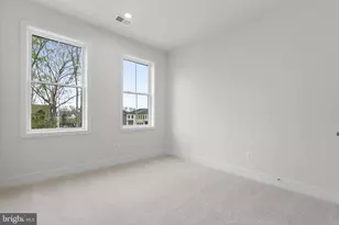 1 Picasso Square, Ashburn, VA 20148 - Photo 21