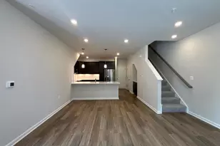 42639 Darala Dr, Ashburn, VA 20147 - Photo 5