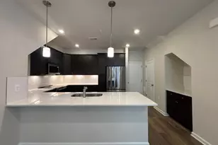 42639 Darala Dr, Ashburn, VA 20147 - Photo 7