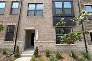 42639 Darala Dr, Ashburn, VA 20147 - Photo 3