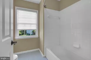45917 Pullman Ct, Sterling, VA 20164 - Photo 33