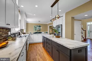 45917 Pullman Ct, Sterling, VA 20164 - Photo 19