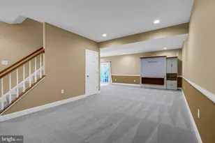 45917 Pullman Ct, Sterling, VA 20164 - Photo 37