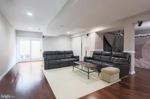 22918 N Brown Square, Ashburn, VA 20148 - Photo 61