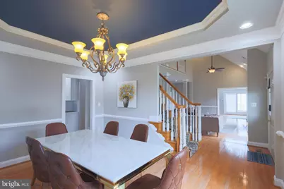 22918 N Brown Square, Ashburn, VA 20148 - Photo 19