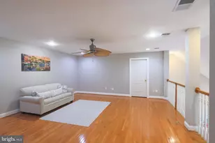 22918 N Brown Square, Ashburn, VA 20148 - Photo 41