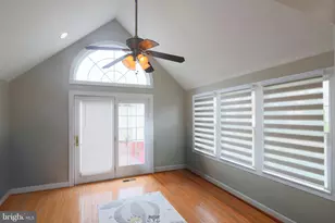 22918 N Brown Square, Ashburn, VA 20148 - Photo 35
