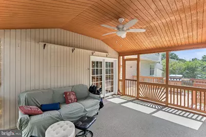 10163 Yorktown Way, Great Falls, VA 22066 - Photo 39