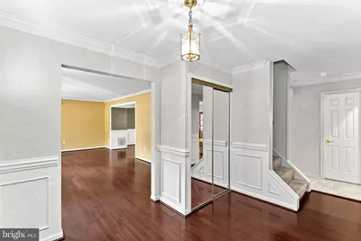 10163 Yorktown Way, Great Falls, VA 22066 - Photo 21