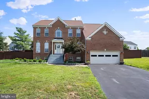 608 Talmadge Ct SE, Leesburg, VA 20175 - Photo 1