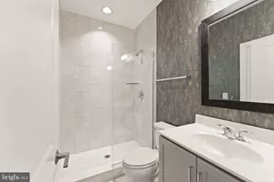 20252 Northpark Dr, Ashburn, VA 20147 - Photo 25
