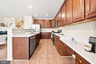 810 Sydney Terrace NE, Leesburg, VA 20176 - Photo 9