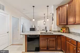 24701 Byrne Meadow Square, Aldie, VA 20105 - Photo 7