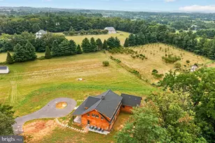 38217 Mountain Air Ln, Lovettsville, VA 20180 - Photo 51