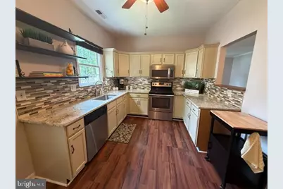 528 Wordsworth Circle, Purcellville, VA 20132 - Photo 11