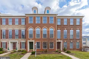 25835 Turlough Terrace, Chantilly, VA 20152 - Photo 1