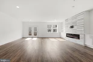 44824 Tiverton Sq, Ashburn, VA 20147 - Photo 5