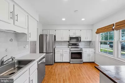 706 Edwards Ferry Road NE, Leesburg, VA 20176 - Photo 7