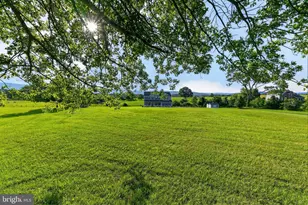 12003 Stonehouse View Ct, Lovettsville, VA 20180 - Photo 5