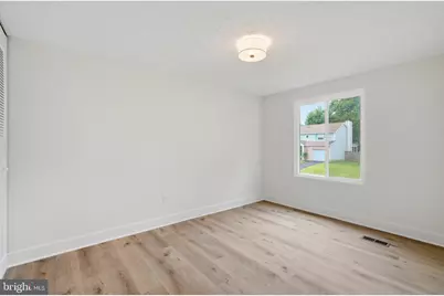 202 Leslie Court, Sterling, VA 20164 - Photo 13