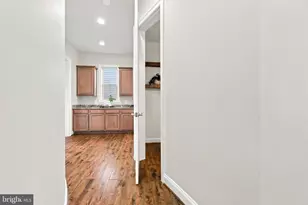 20646 Holyoke Dr, Ashburn, VA 20147 - Photo 29