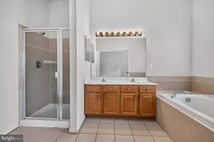 825 Bluefield Square NE, Leesburg, VA 20176 - Photo 11