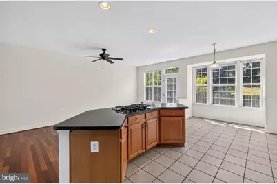 825 Bluefield Square NE, Leesburg, VA 20176 - Photo 9