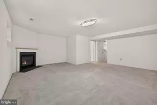 825 Bluefield Square NE, Leesburg, VA 20176 - Photo 19