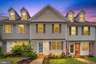 227 Finchingfield Ct, Sterling, VA 20165 - Photo 3