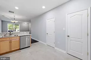 43607 McDowell Sq, Leesburg, VA 20176 - Photo 9