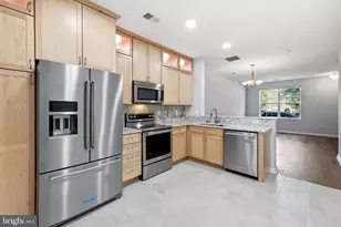 43607 McDowell Sq, Leesburg, VA 20176 - Photo 7