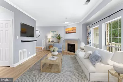 662 Gateway Drive SE #211, Leesburg, VA 20175 - Photo 5