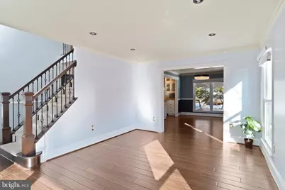 10865 Monticello Court, Great Falls, VA 22066 - Photo 5