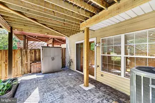 20400 Baseline Terrace, Ashburn, VA 20147 - Photo 35