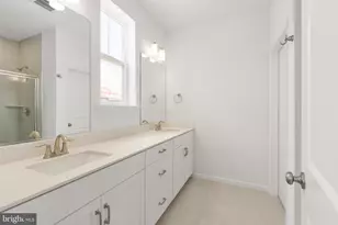 20876 Murry Fls Ter, Ashburn, VA 20147 - Photo 33