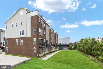 20876 Murry Falls Terrace, Ashburn, VA 20147 - Photo 5