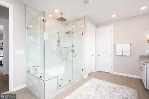 41926 Jasper Trl Dr, Ashburn, VA 20148 - Photo 17