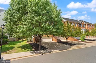 19232 Kepharts Mill Terrace, Leesburg, VA 20176 - Photo 5
