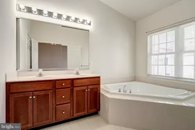 25332 Whippoorwill Terrace, Chantilly, VA 20152 - Photo 35