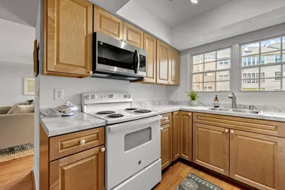 116 Prosperity SE #B, Leesburg, VA 20175 - Photo 11
