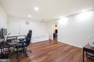 21521 Willow Breeze Sq, Ashburn, VA 20147 - Photo 23