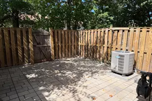 109 N Emory Dr, Sterling, VA 20164 - Photo 23