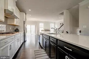 22489 Naugatuck Square, Ashburn, VA 20148 - Photo 17