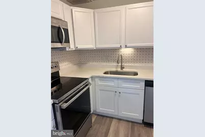 226 N Auburn Drive, Sterling, VA 20164 - Photo 3