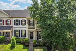 42717 Explorer Dr, Brambleton, VA 20148 - Photo 3