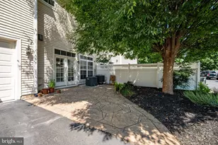 42717 Explorer Dr, Brambleton, VA 20148 - Photo 37