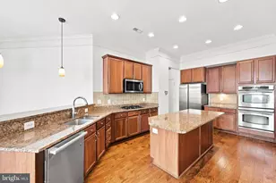 42717 Explorer Dr, Brambleton, VA 20148 - Photo 21
