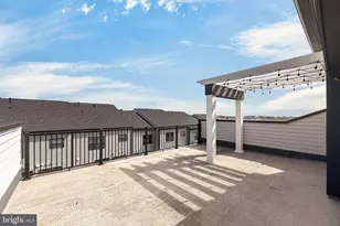 42300 Crawford Ter, Brambleton, VA 20148 - Photo 59