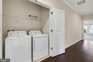 42300 Crawford Ter, Brambleton, VA 20148 - Photo 47